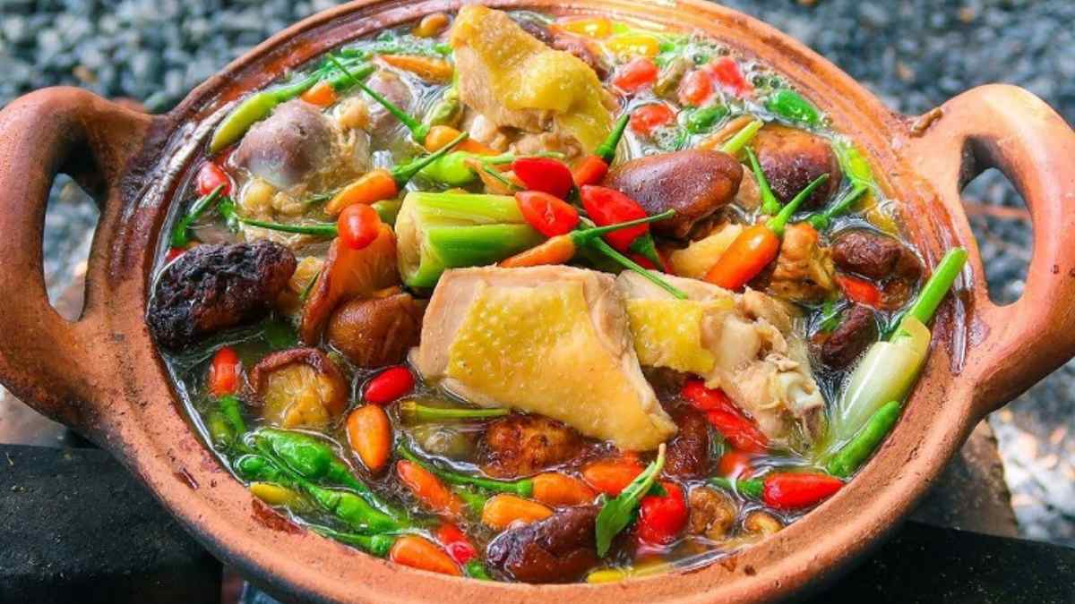 Món ngon từ Gà - Lẩu gà tiềm ớt hiểm