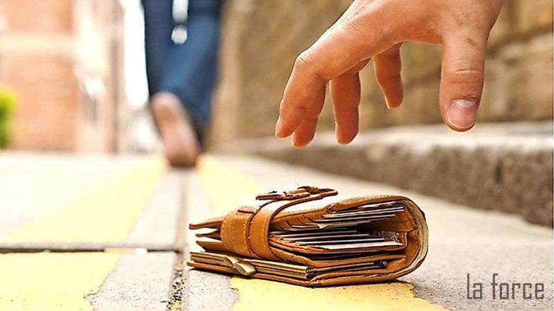 Mơ mất ví tiền rỗng