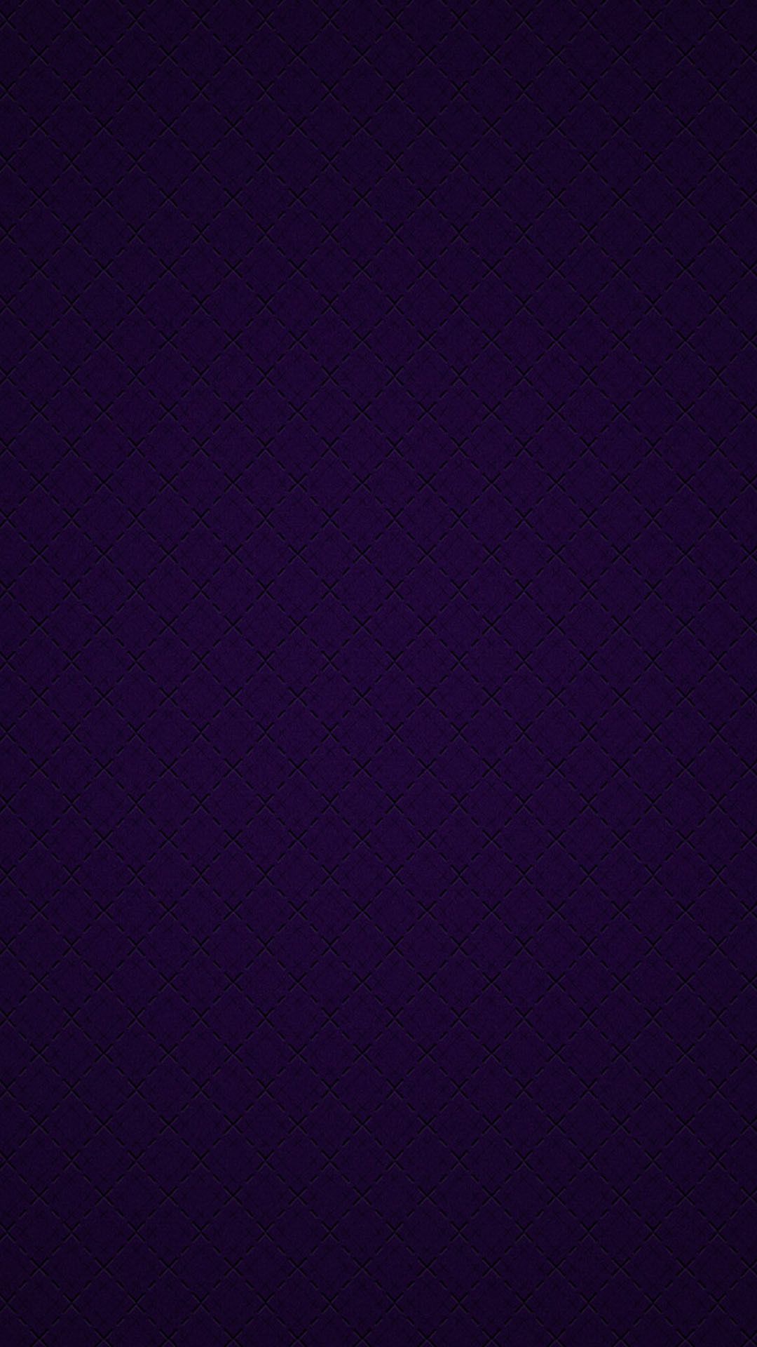 Sắc tím rực rỡ tỏa sáng khiến bức ảnh trở thành một điểm nhấn tuyệt vời