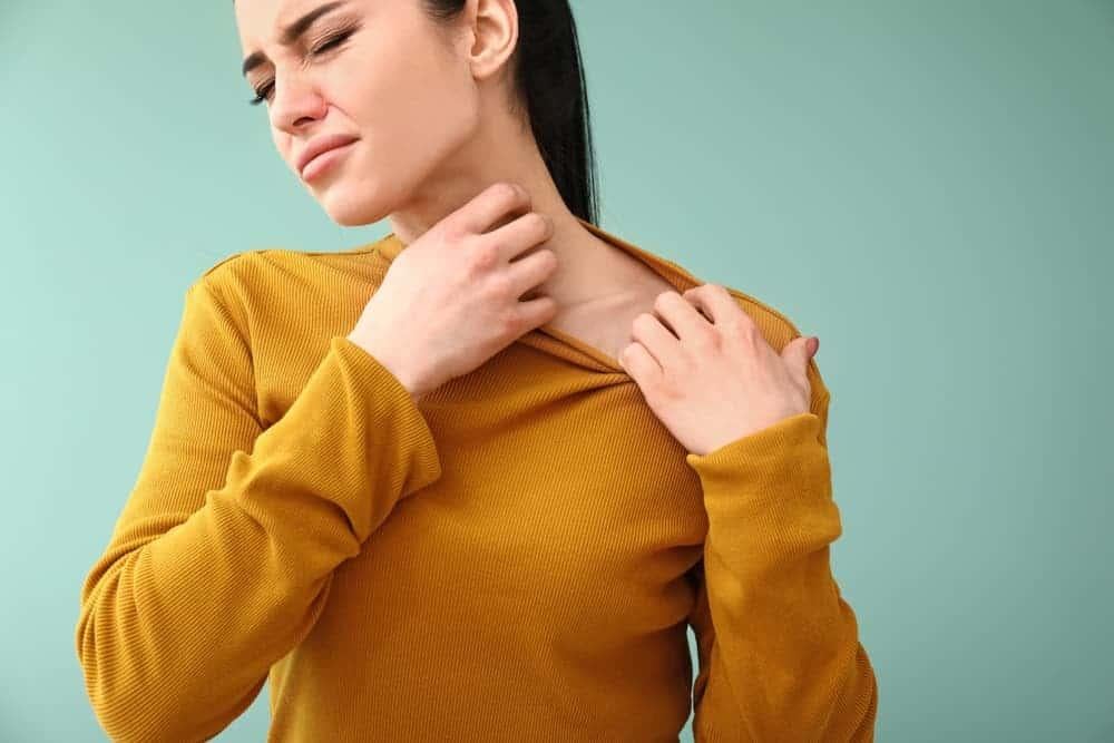 ngứa nổi mề đay toàn thân