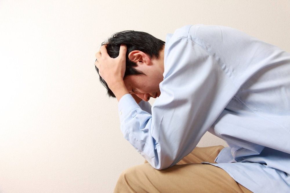 Vì sao nước tiểu bị cặn lắng?