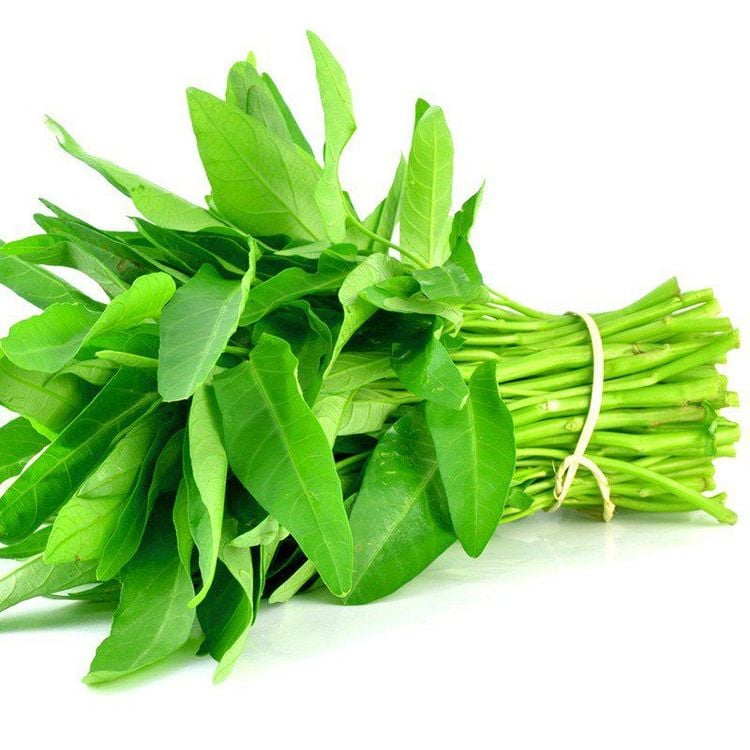 Cách xào rau muống với thịt bò