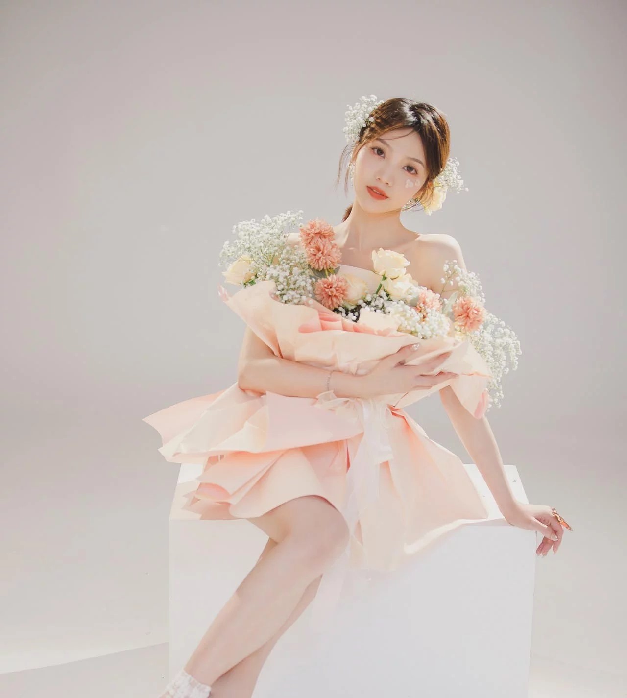 Concept em là đóa hoa xinh đẹp