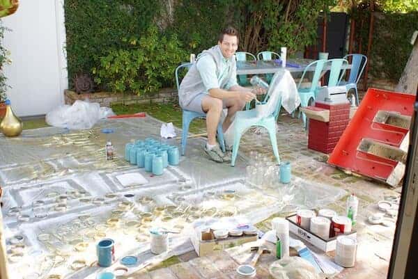 how to paint mason jars