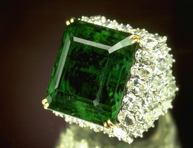 Vật phẩm phong thủy tuổi Nhâm Ngọ