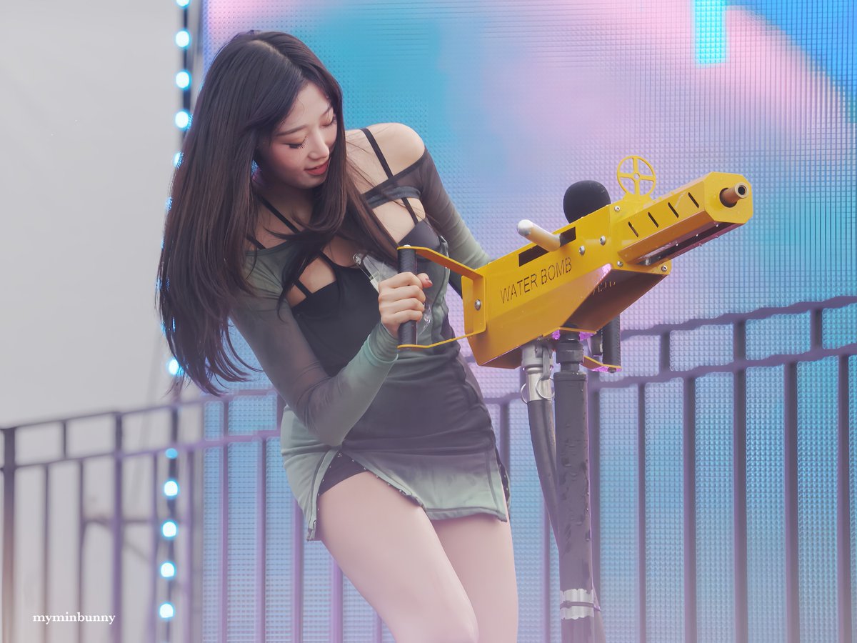 nguoi dep 2k khoe vu dao uot dam duoi nuoc khien fan viet see tinh 5