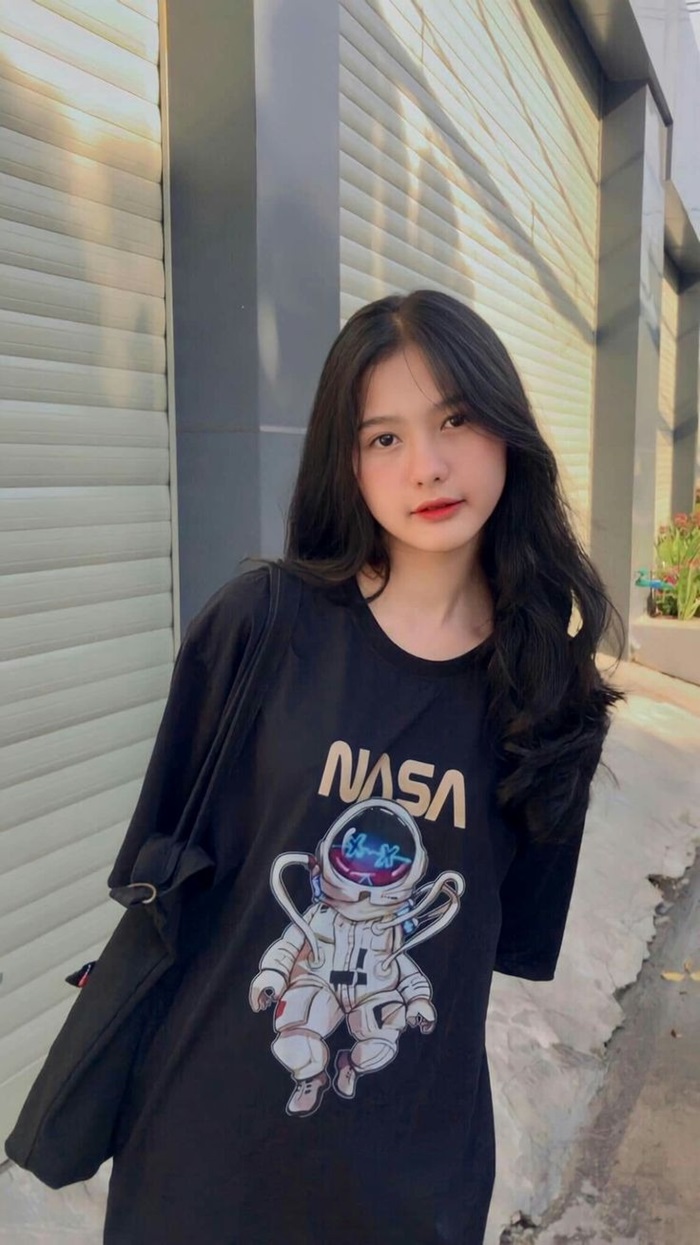 hình avatar gái xinh che mặt