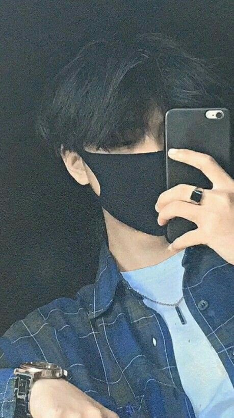 Ảnh trai 2k7 bình thường