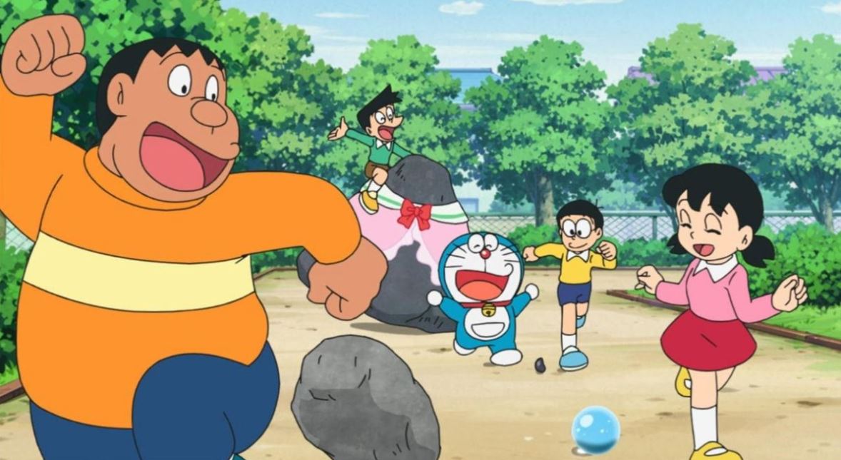 Nhóm Doraemon chơi đùa trong công viên náo nhiệt