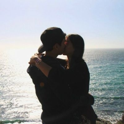 Tình yêu ở biển luôn đầy những lặng im ngọt ngào