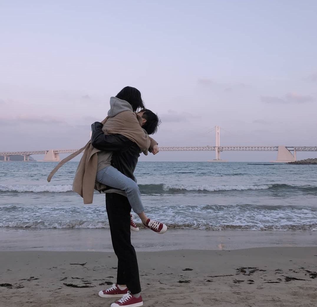 Chụp ảnh cùng nhau để giữ lấy phút êm đềm