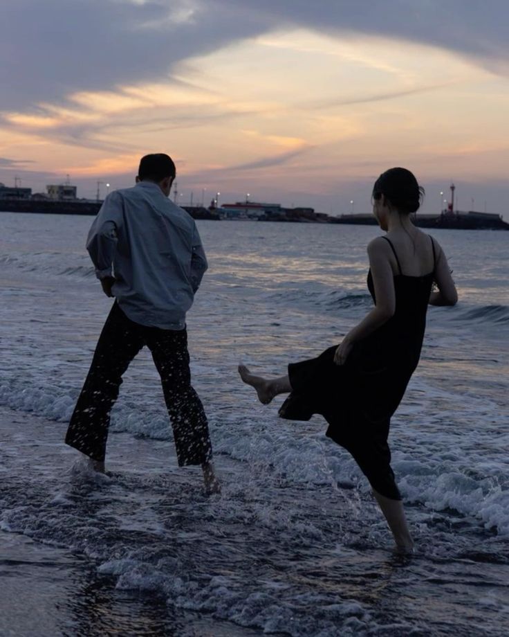 Gió biển thổi qua cũng biết yêu là gì