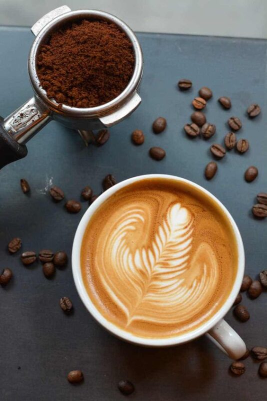 Đẹp miễn chê: Với 9 Mẹo để Chụp ảnh ly cà phê