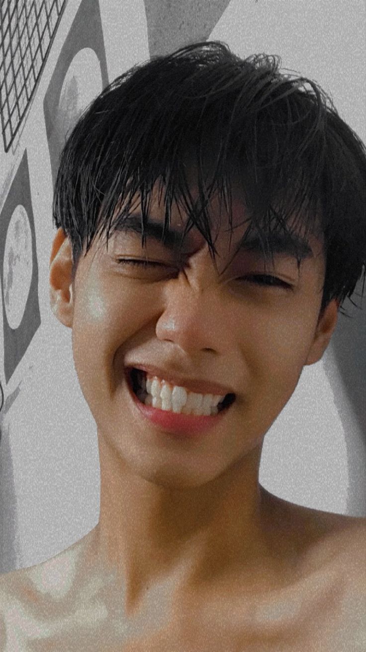 Hình ảnh trai đẹp 13 tuổi Việt Nam luôn khiến người xem thích thú bởi sự trẻ trung