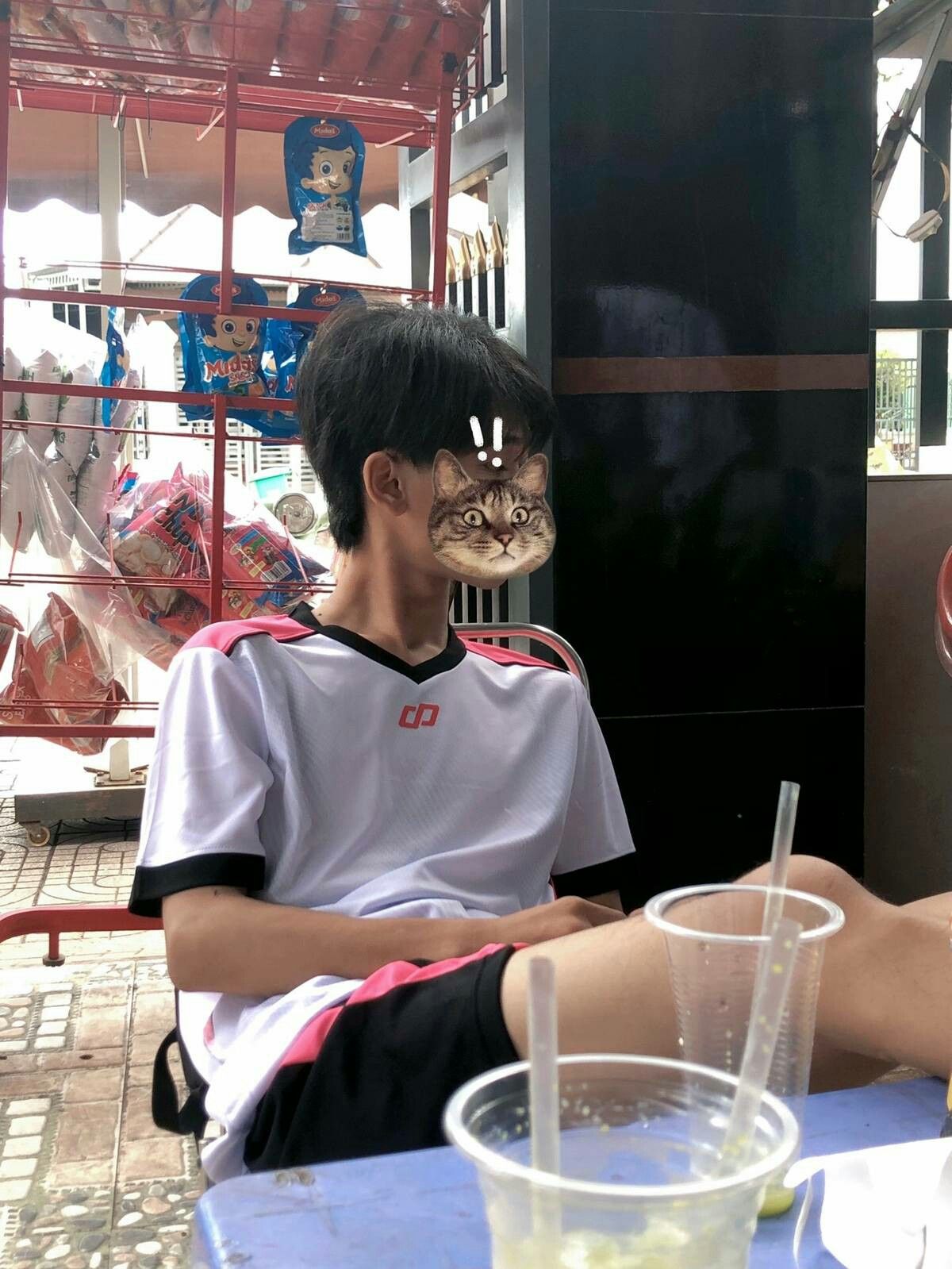 Bộ ảnh trai đẹp 13 tuổi Việt Nam thu hút nhiều lượt tìm kiếm từ cộng đồng mạng