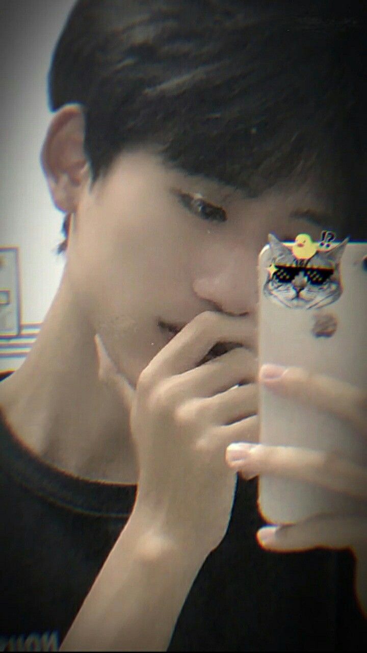 Hình ảnh trai đẹp 15 tuổi Việt Nam ngày càng được tìm kiếm nhiều trên mạng xã hội