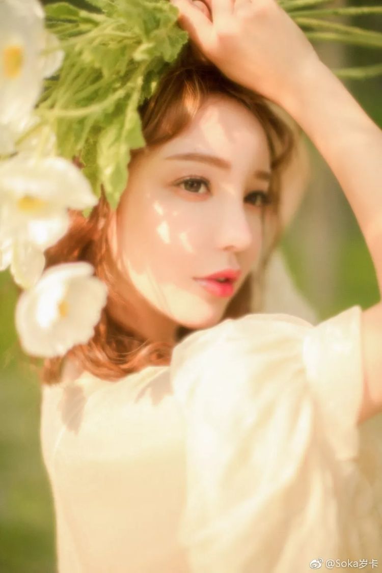 chụp ảnh cận mặt ngây thơ