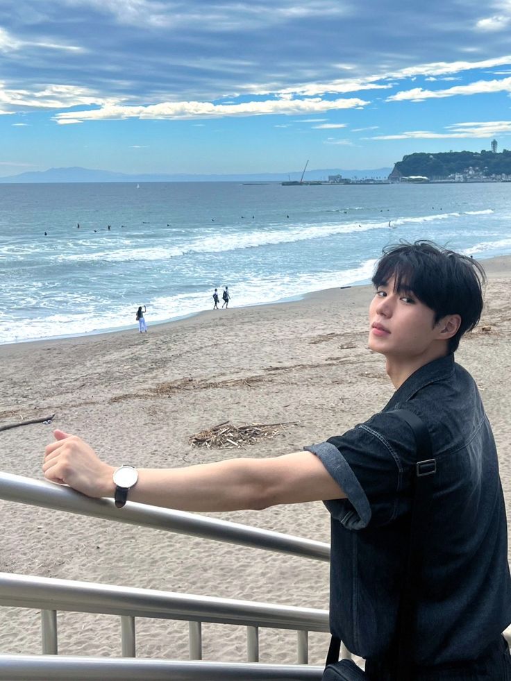 Có ai từng nghe tiếng lòng khi đứng trước biển?