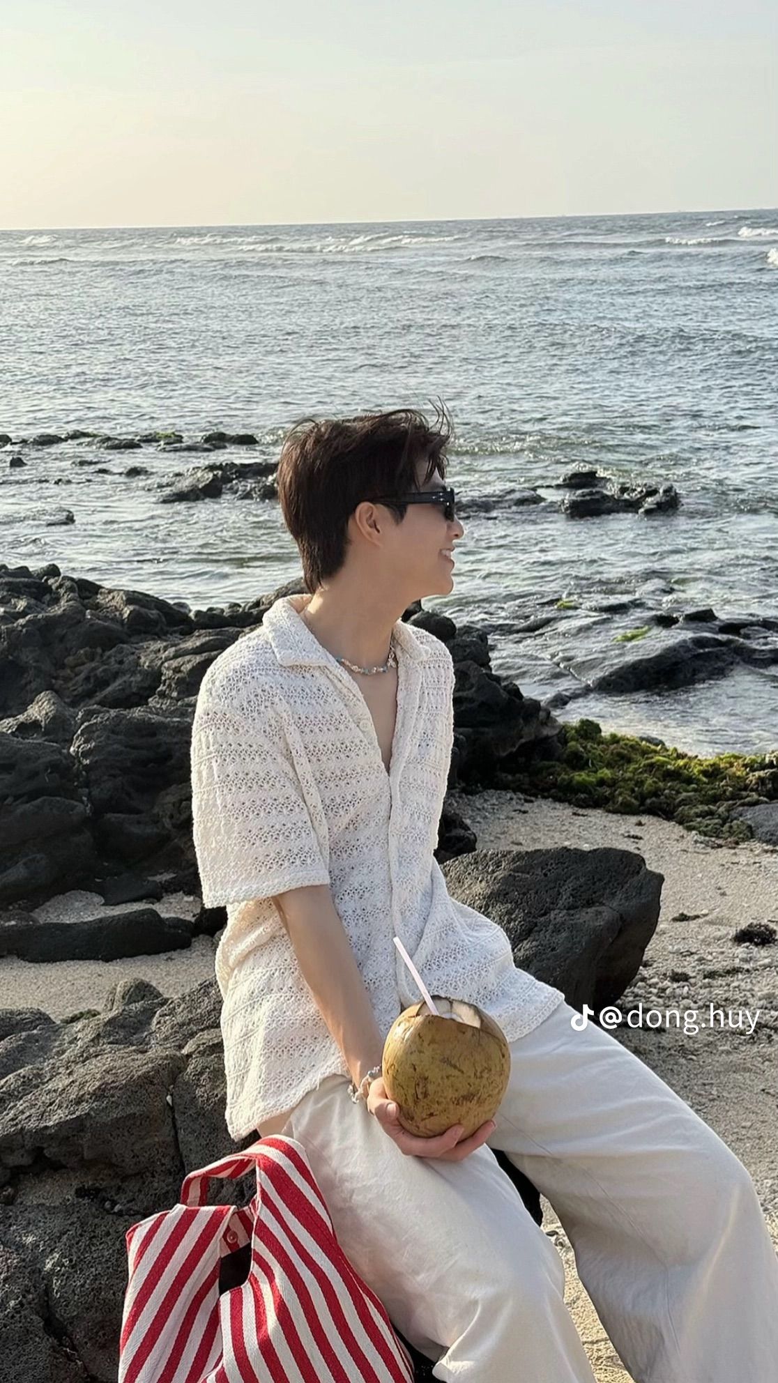 Tip chụp ảnh đi biển cho nam