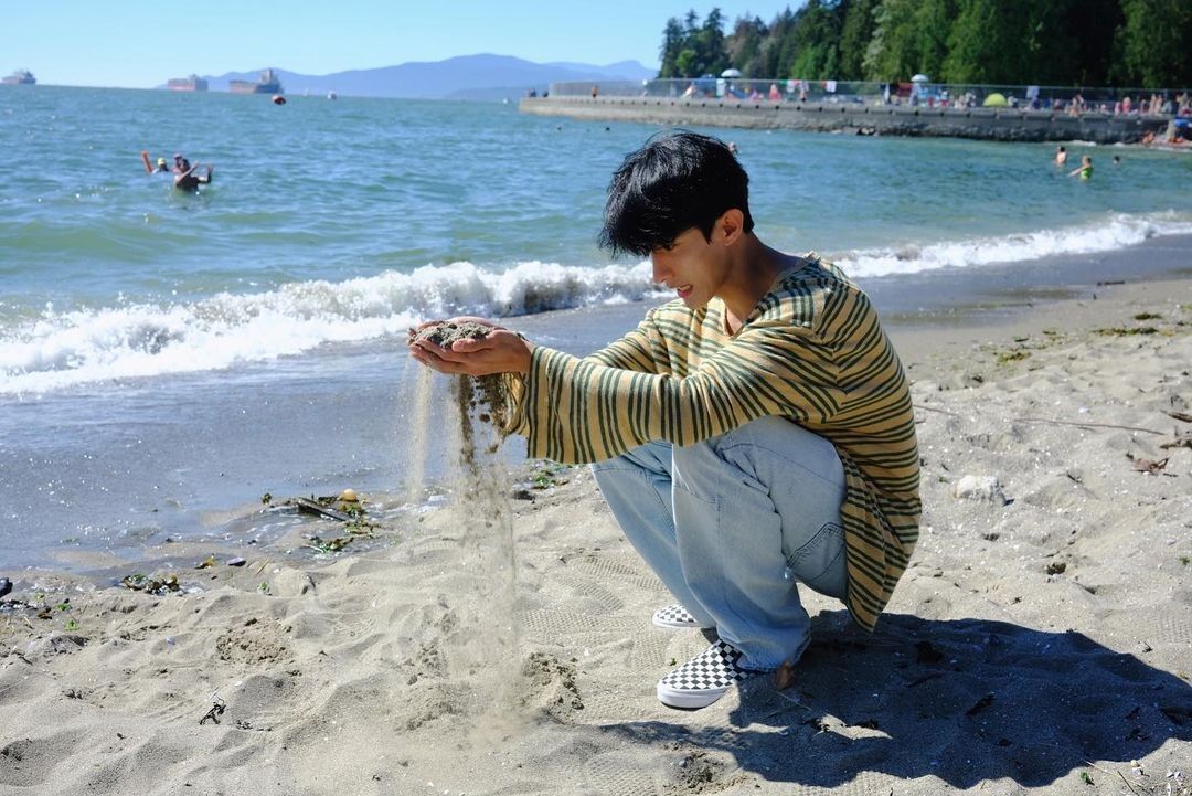 Gió thổi bay tóc, đừng ngại mà bấm máy