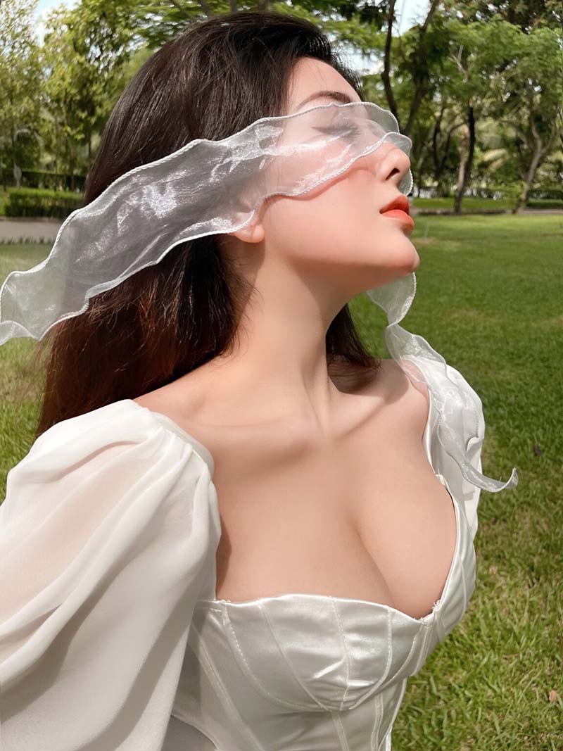 Ảnh gái xinh bí ẩn thơ thẩn