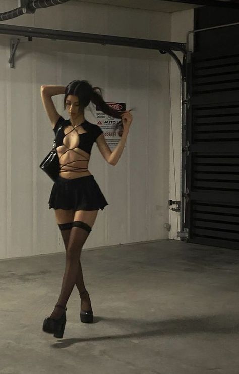 Gái xinh mặc váy ngắn luôn toát lên vẻ đẹp trẻ trung