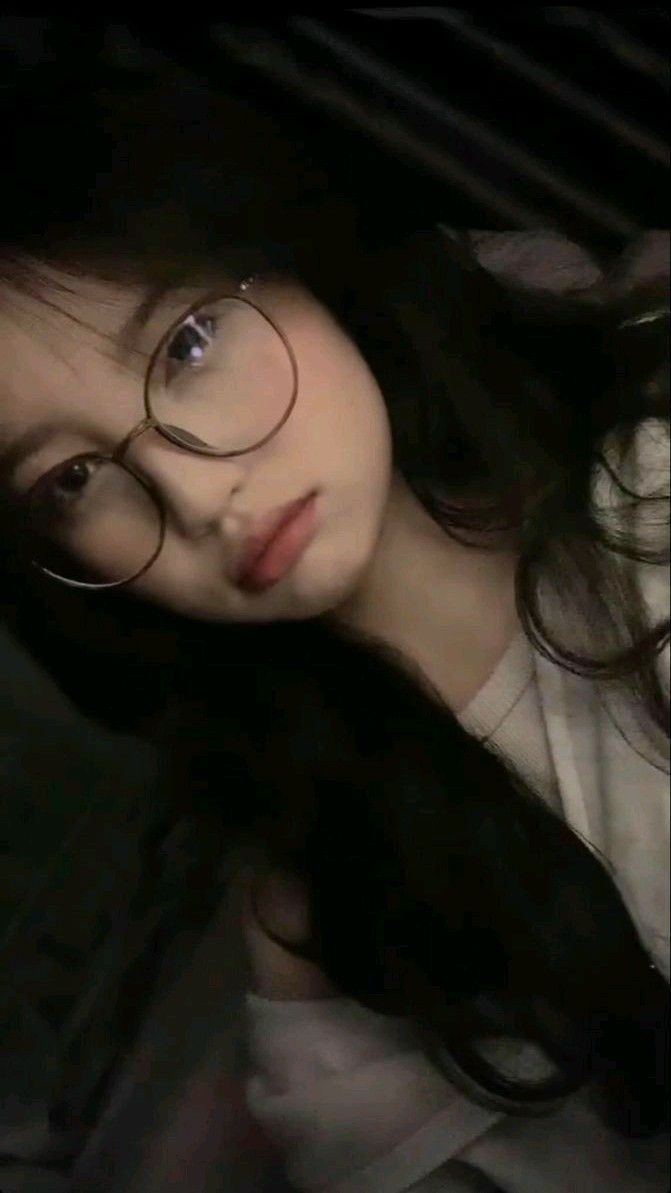 Vẻ đẹp trong sáng của ảnh gái xinh cấp 3 thật cuốn hút ánh nhìn