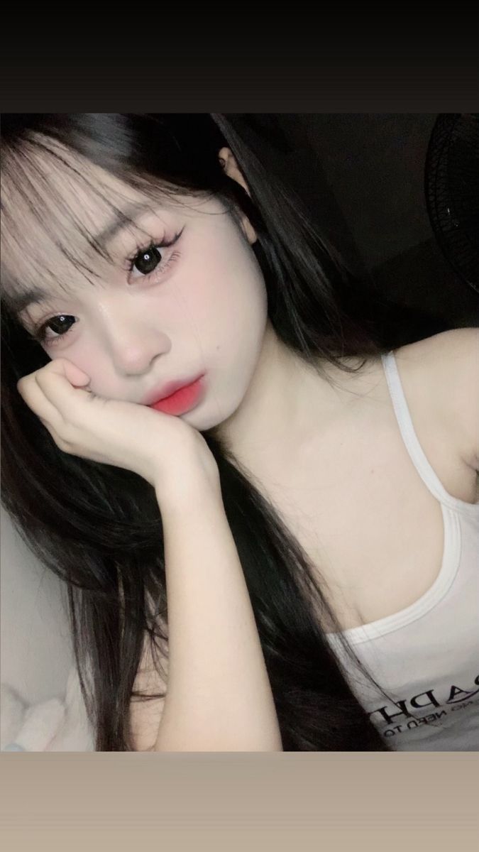 Ảnh gái xinh 2k6 dịu dàng tự nhiên tạo cảm giác gần gũi thân thương