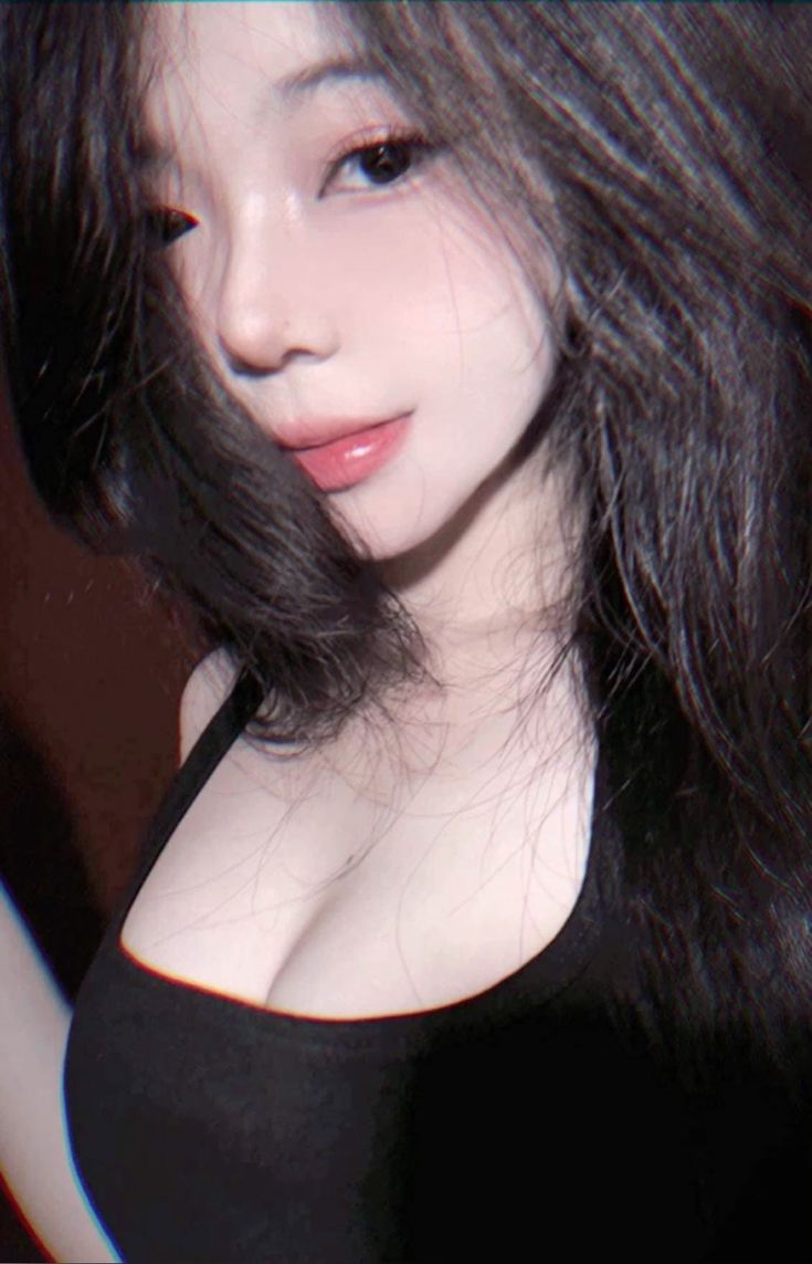 Ảnh gái xinh 2k6 rạng rỡ khoe ánh mắt long lanh khiến người xem ngẩn ngơ