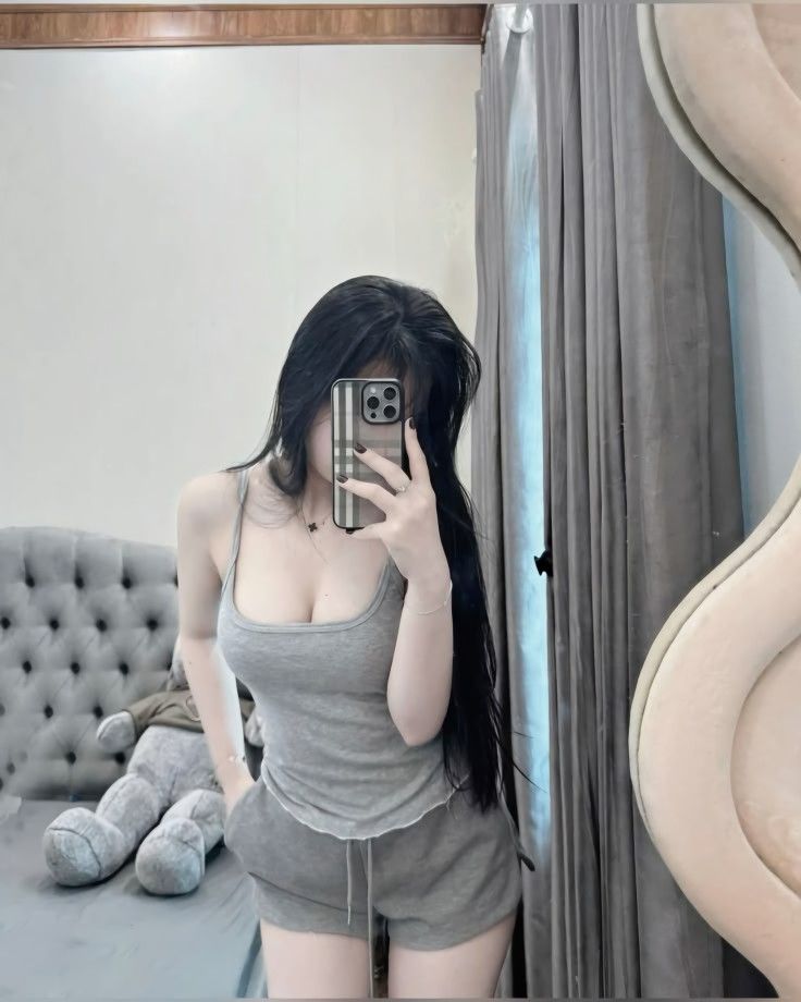 Ảnh gái xinh 2k6 khoe nét đẹp trong sáng giản dị nhưng thật cuốn hút