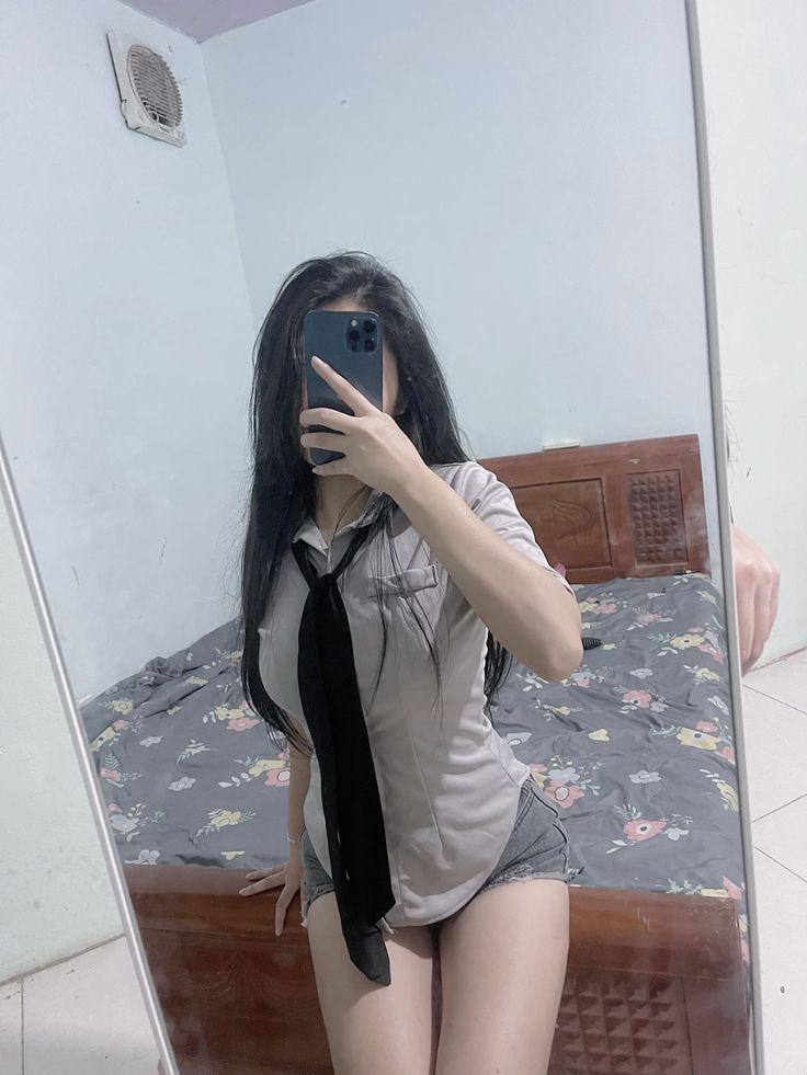 Nét đẹp tinh khôi đáng yêu trong ảnh gái xinh 2k6 làm ai cũng xao lòng