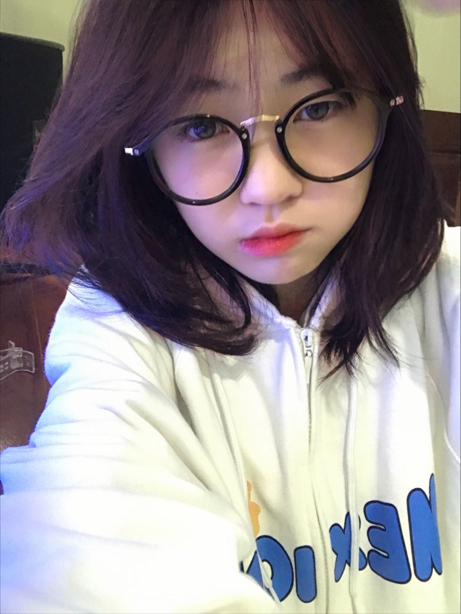 Ảnh gái xinh 2k6 toát lên sự giản dị dễ thương nhưng vẫn đầy sức hút