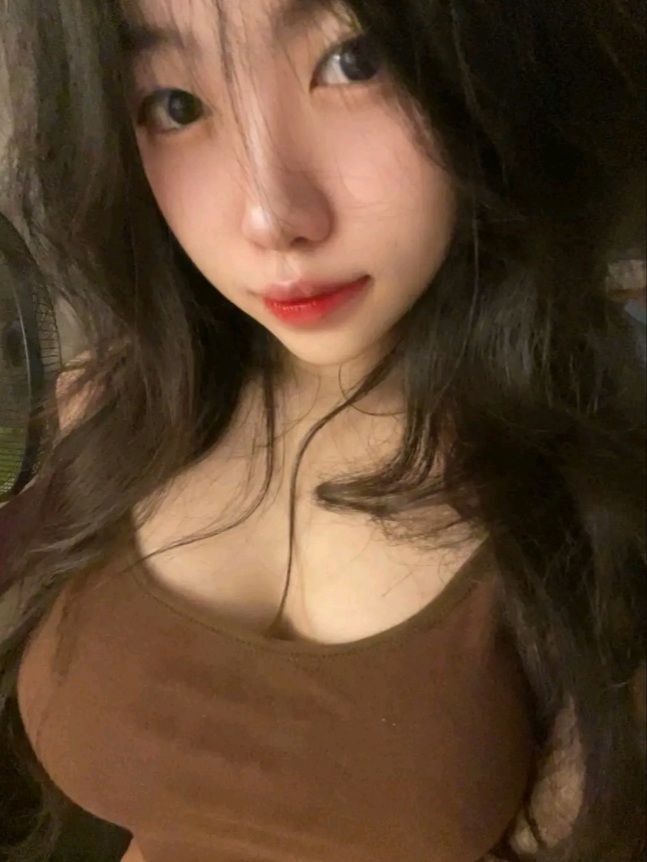 Nét đẹp cuốn hút tự nhiên trong ảnh gái xinh 2k6 khiến ai cũng nhớ mãi