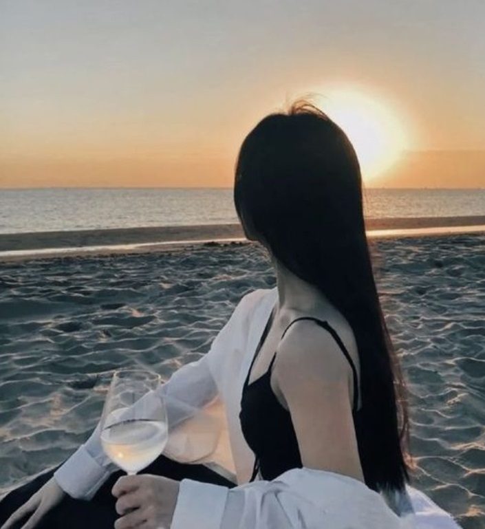 Ảnh gái xinh che mặt