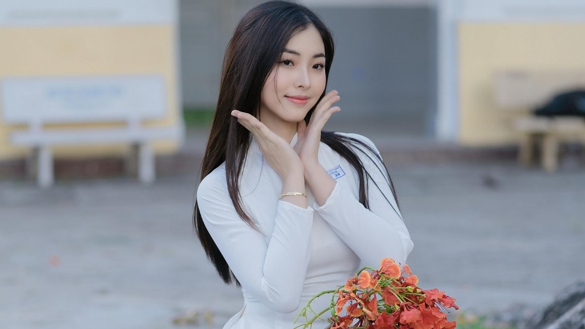 Ảnh cô gái xinh đẹp dễ thương nhỏ bé