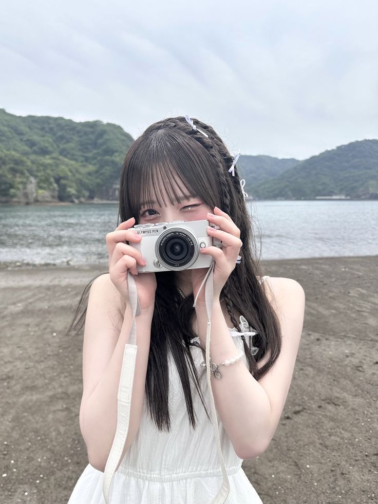 Ảnh gái xinh che mặt