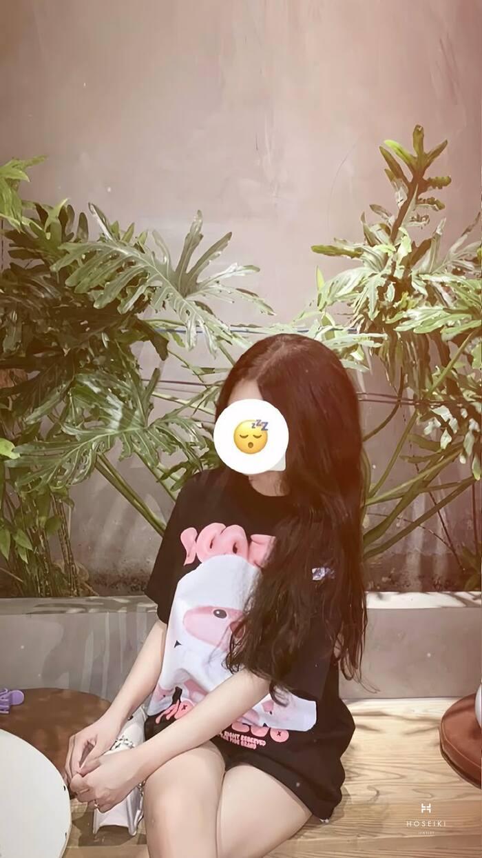 Ảnh gái xinh che mặt