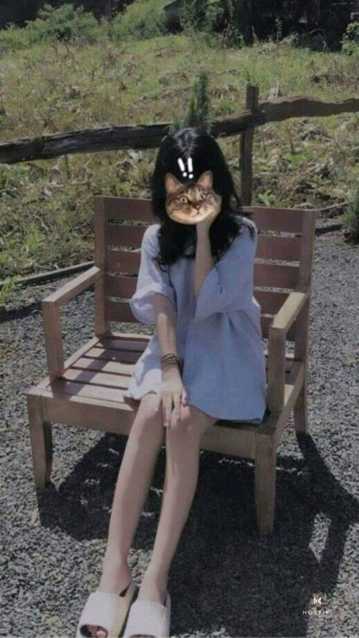 Ảnh gái xinh che mặt