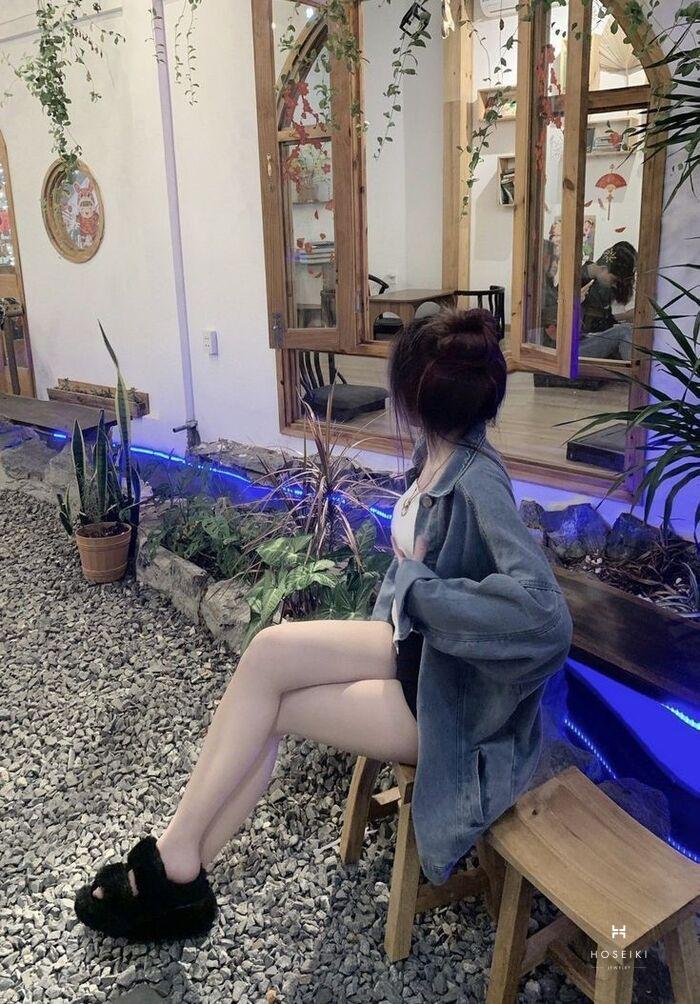 Ảnh gái xinh che mặt