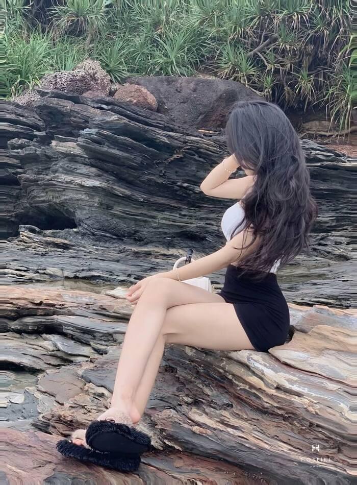 Ảnh gái xinh che mặt