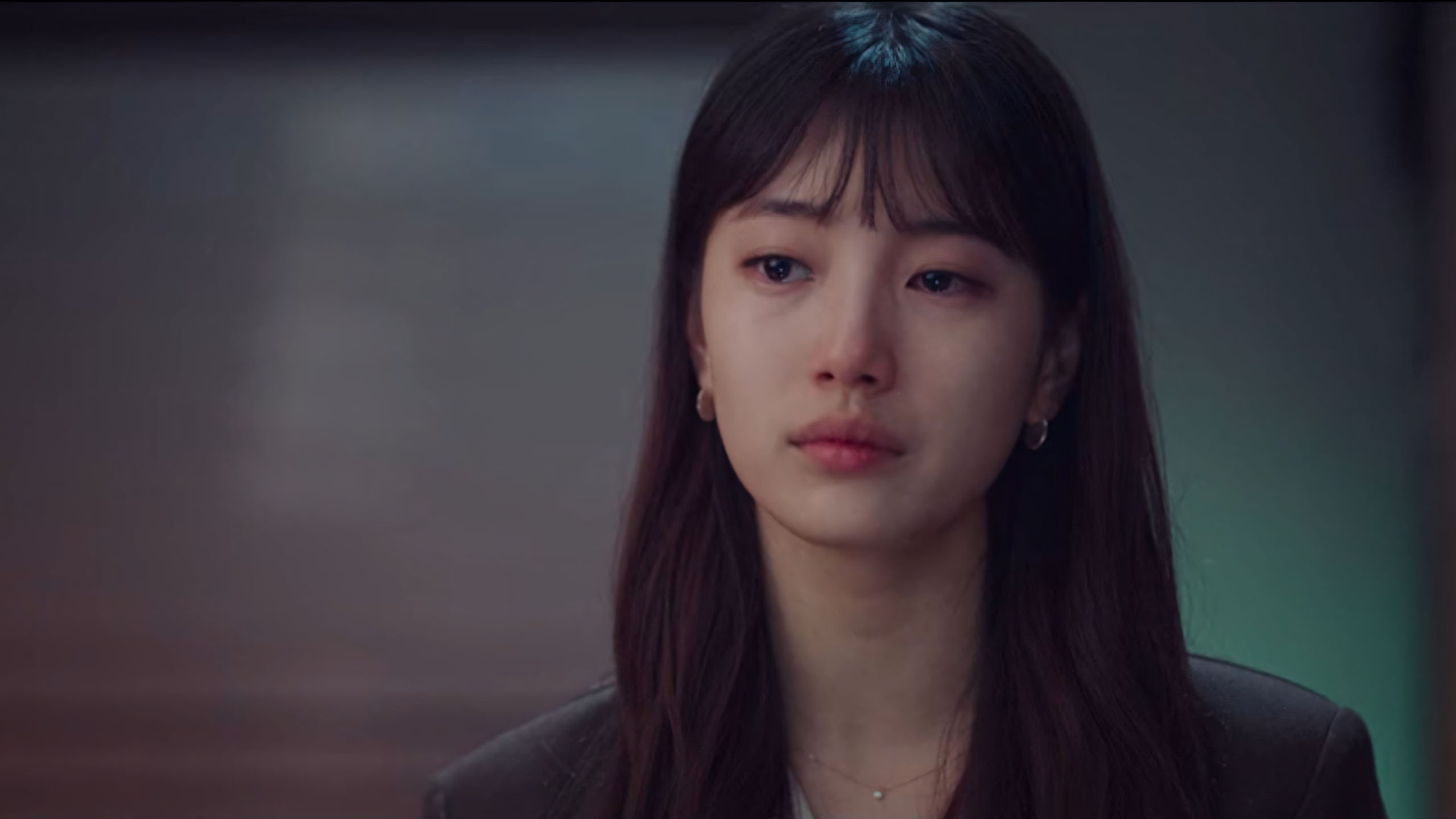 hinh anh phu nu khoc 2560px 1440px 2k 5