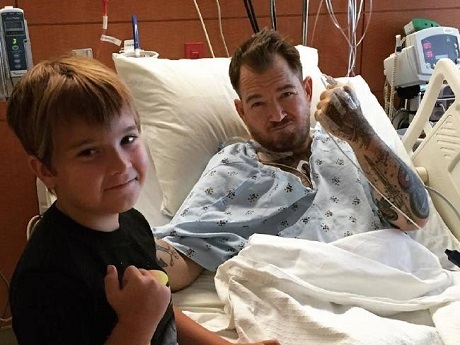 Cậu bé từng “gây sốt” trên mạng hiện giờ ra sao? - 5