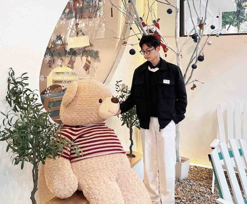 típ cách chụp ảnh với kính râm