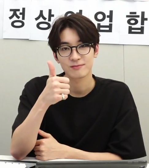 Meme thích tạo ra nụ cười nhẹ nhàng nhưng đủ khiến cuộc trò chuyện thêm thú vị