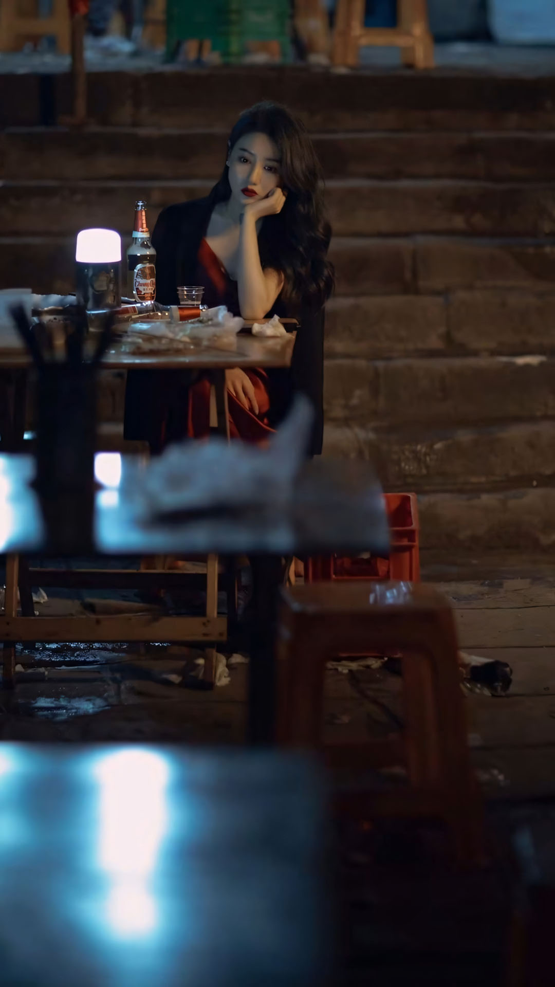 Hinh nen anh con gai buon uong ruou che mat 1920px 1080px full hd 9