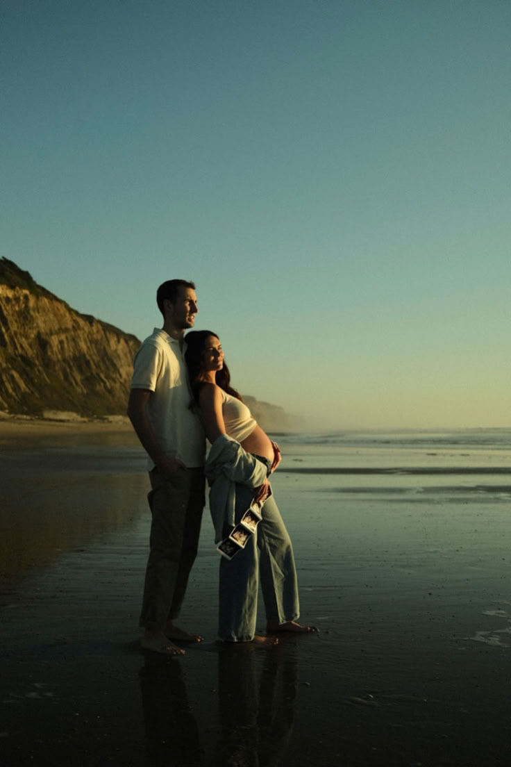 Ảnh bầu cute giúp mẹ tỏa sáng theo cách riêng tự nhiên