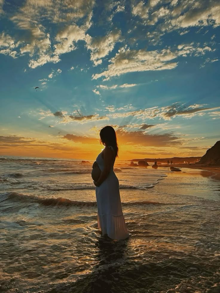 Ảnh bầu ý nghĩa giúp mẹ thêm yêu từng ngày thai kỳ