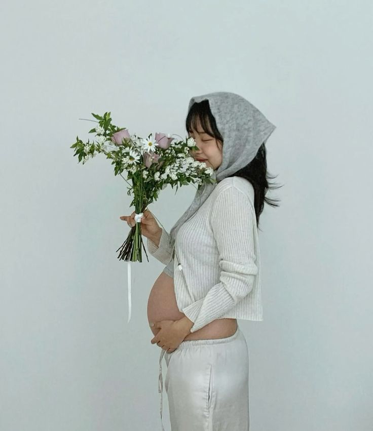 Ảnh bầu đẹp giúp mẹ nhìn lại hành trình làm mẹ