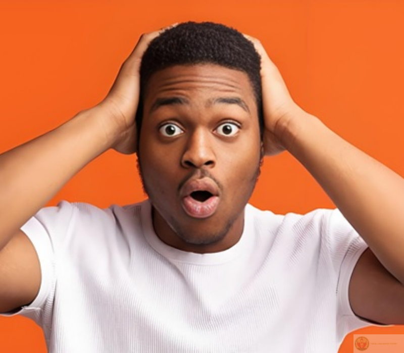 Meme ôm đầu cực dễ thương khiến người xem thích thú