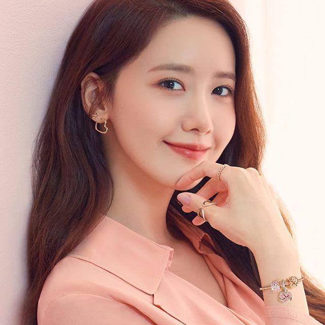 Khuôn Mặt Đẹp Gái